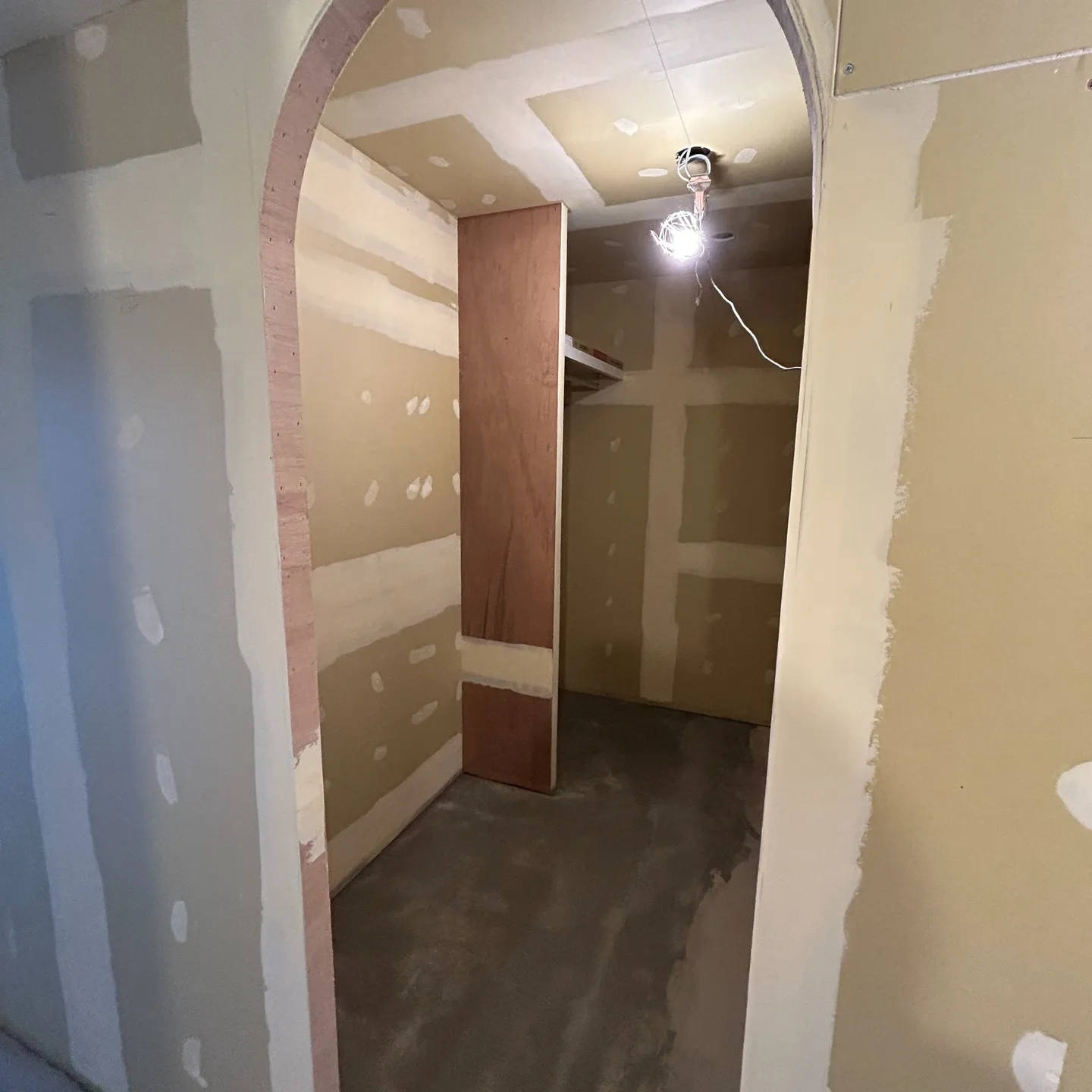 オレンジデザインただいま施工中！