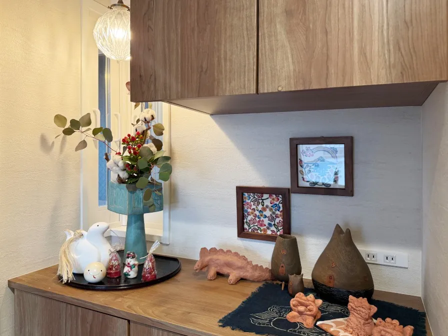 玄関は新年を迎える準備が整えられていました。