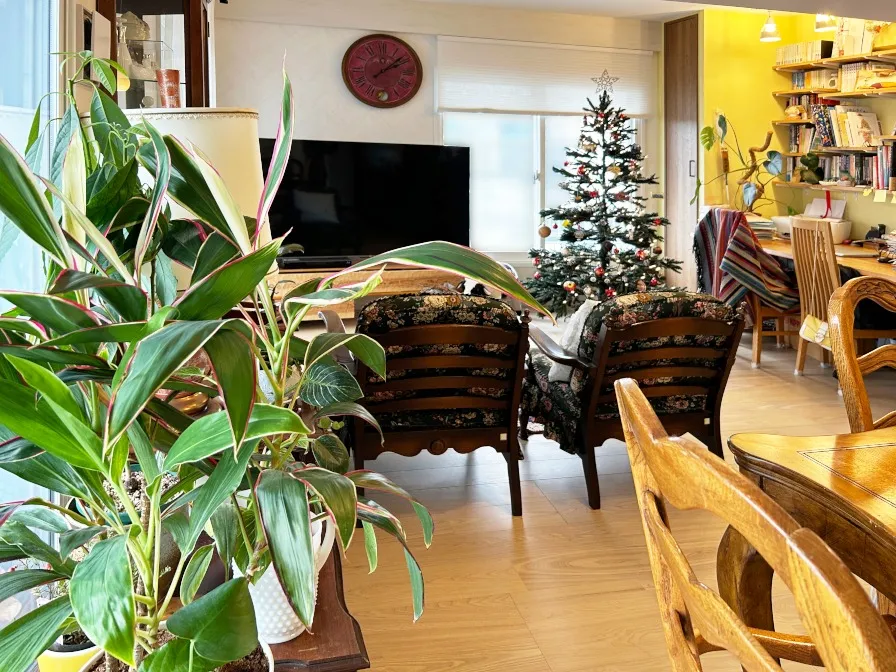 12月にお話を伺いましたが、暖房がついていない事に気づかないほどリビングは暖かかったです。